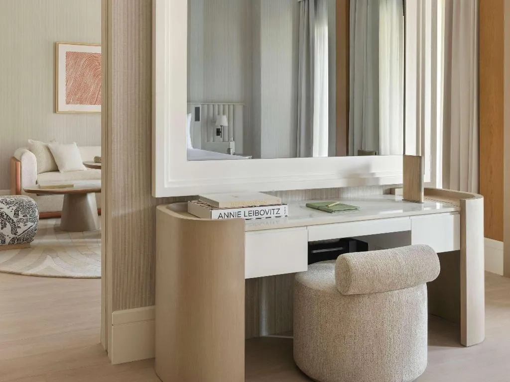 SUITE RESORT VIEW Room, Delano Dubai, Dubai