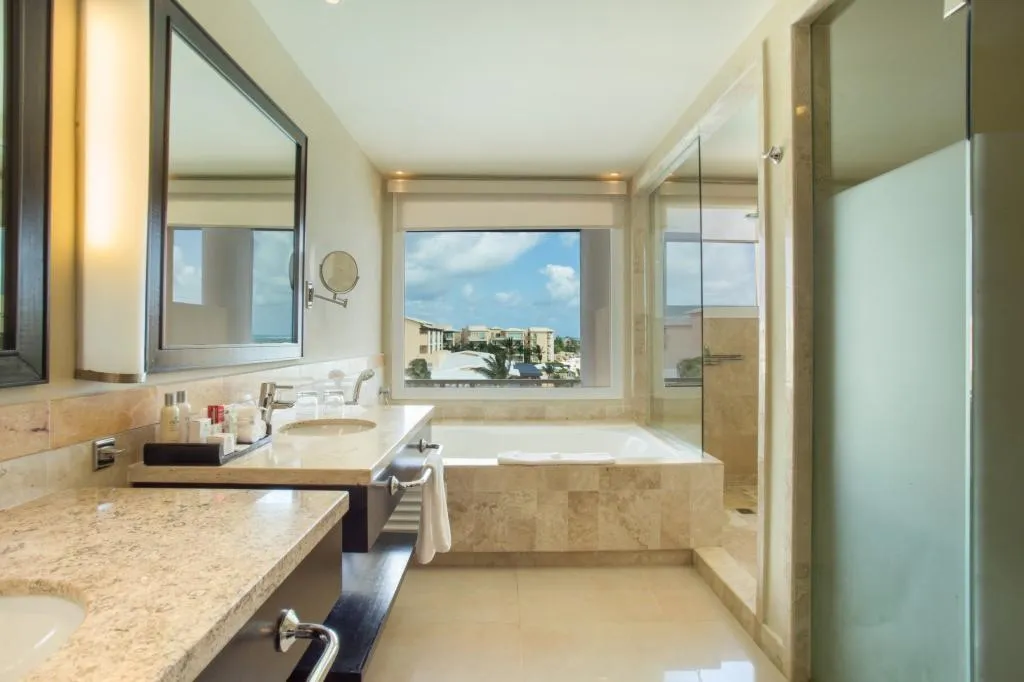 JUNIOR SUITE OCEAN VIEW TWO DOUBLE BEDS Room, Dreams Jade Resort & Spa - All Inclusive, Cancun Area