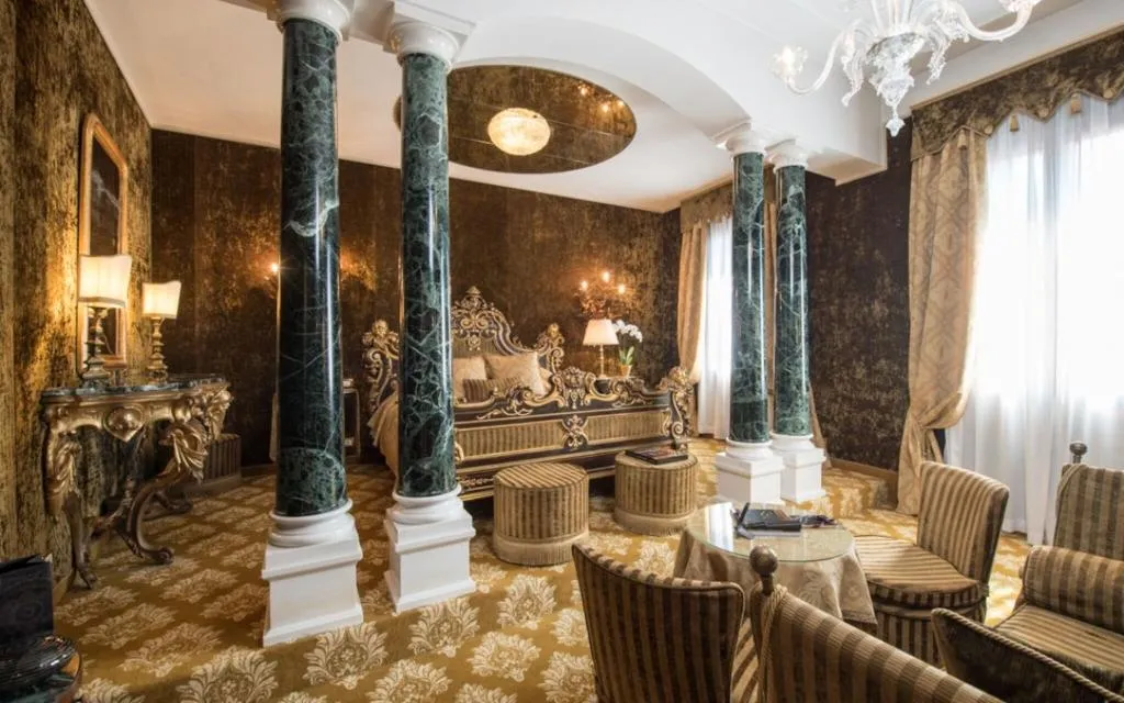SUITE EXECUTIVE CANAL VIEW Room, Metropole Venezia, Venice