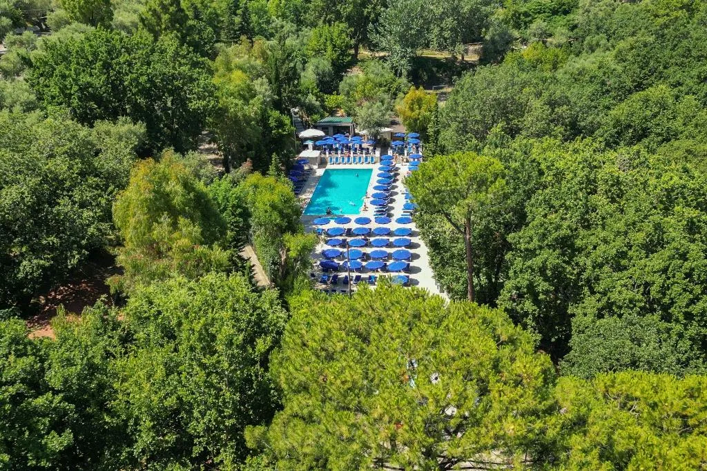 Pool, Hostel & Glamping Santa Fortunata, Naples