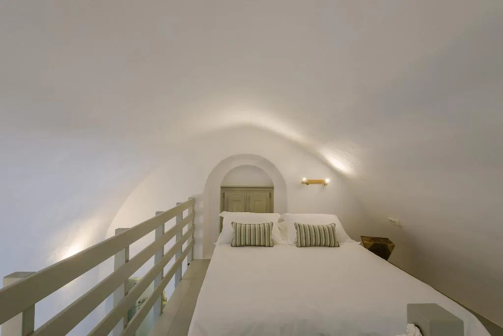 VILLA STANDARD Room, Pyrgos Kastelli Villas, Santorini