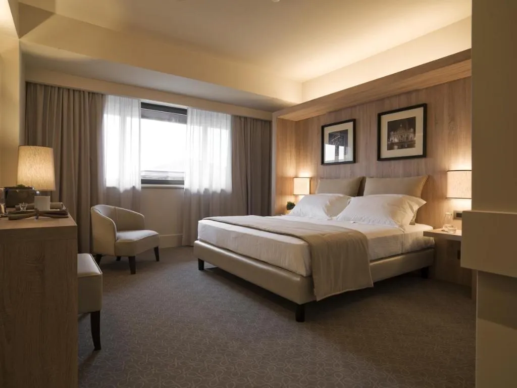 JUNIOR SUITE STANDARD Room, A.Roma Lifestyle Hotel, Rome