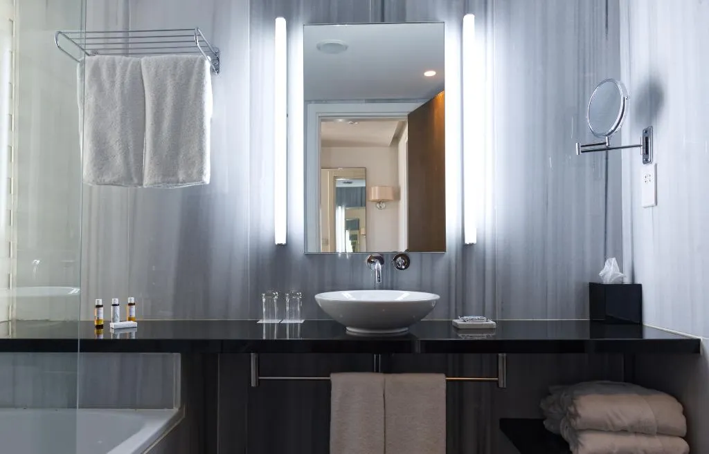 SUITE WITH JACUZZI Room, Sunrise Pearl Hotel & Spa, Cyprus