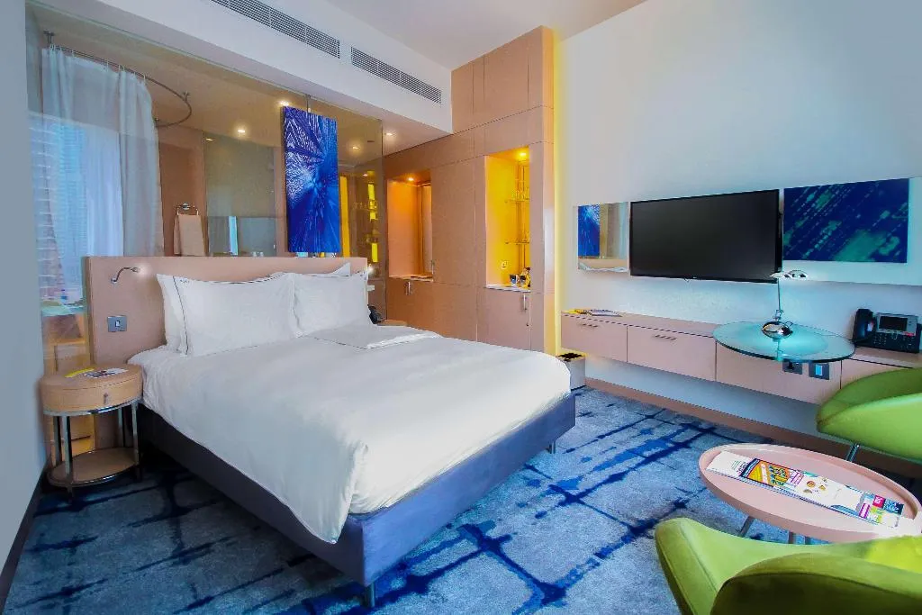 Room STANDARD Room, Media One, Dubai