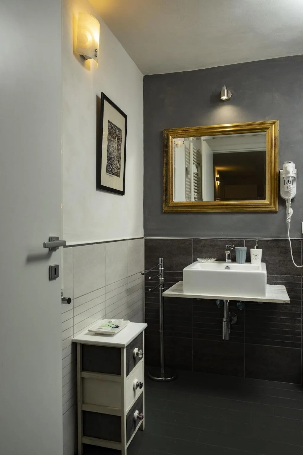 Room, Delsi Suites Pantheon, Rome