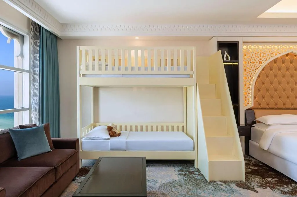 DOUBLE PREMIER SEA VIEW Room, Sheraton Sharjah Beach Resort & Spa, Dubai
