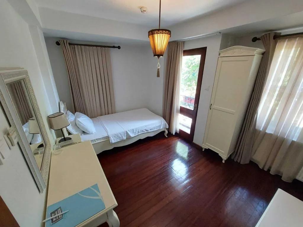 SINGLE CLASSIC Room, Ferahi Evler Butik Otel, Izmir