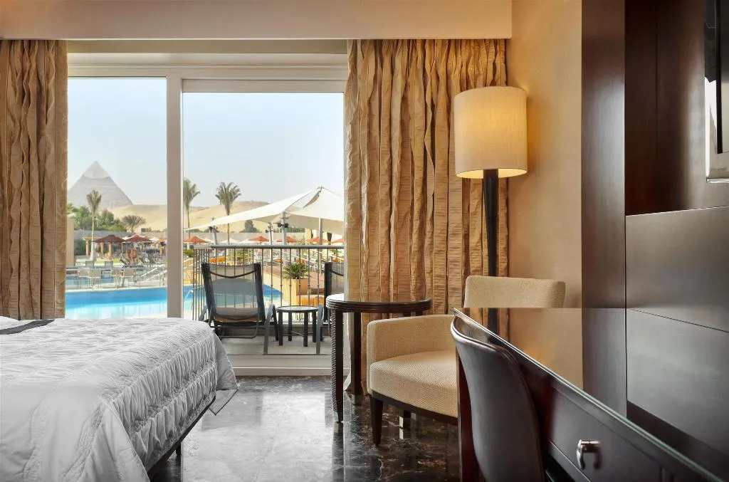 DOUBLE PREMIUM Room, Le Meridien Pyramids, Cairo