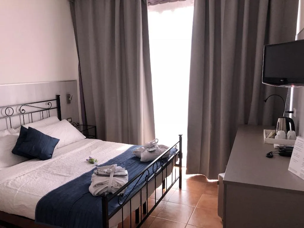 Room, Hotel Canarino, Milan