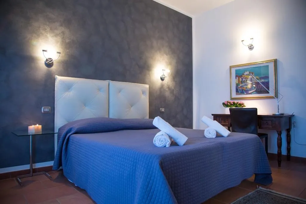 Room, Antichi Ricordi, Catania