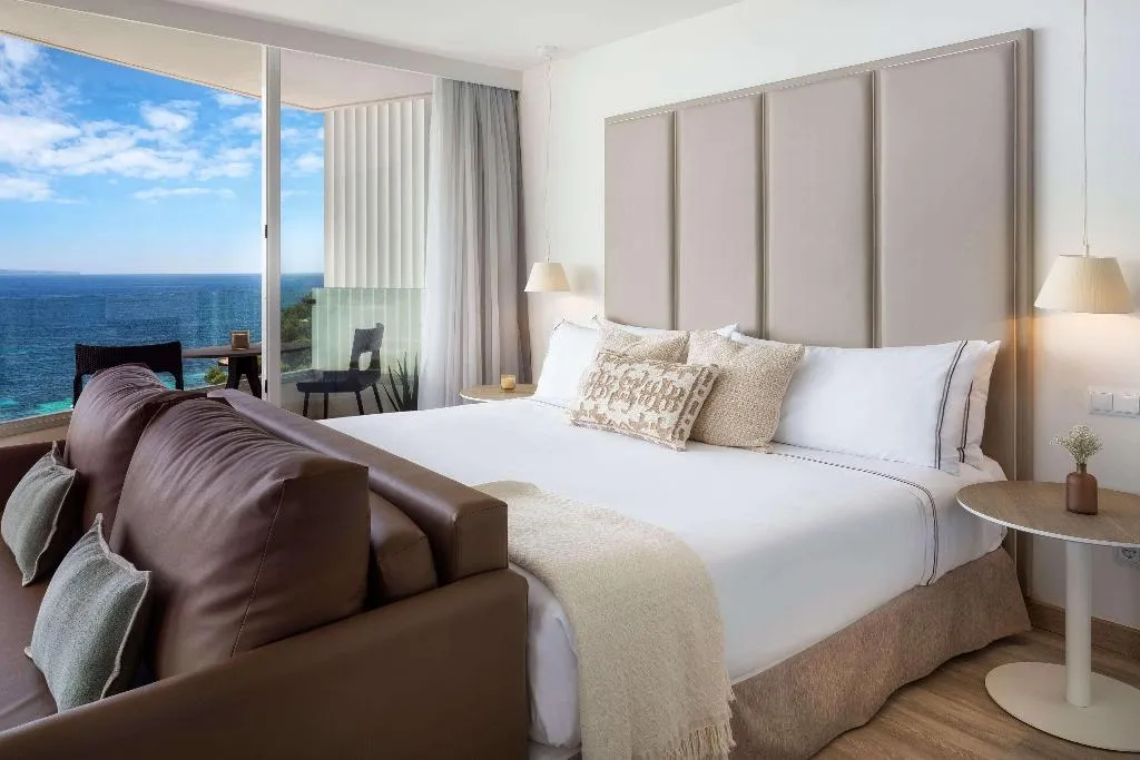 SUITE GRAND Room, Melia Calvia Beach, Majorca
