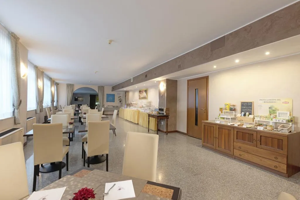 Restaurant, Concorde Fiera, Milan