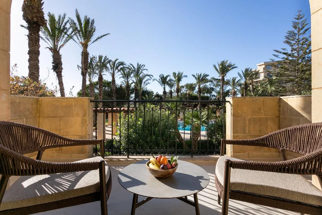 FAMILY ROOM POOL VIEW Room, Kempinski Hotel San Lawrenz, Gozo