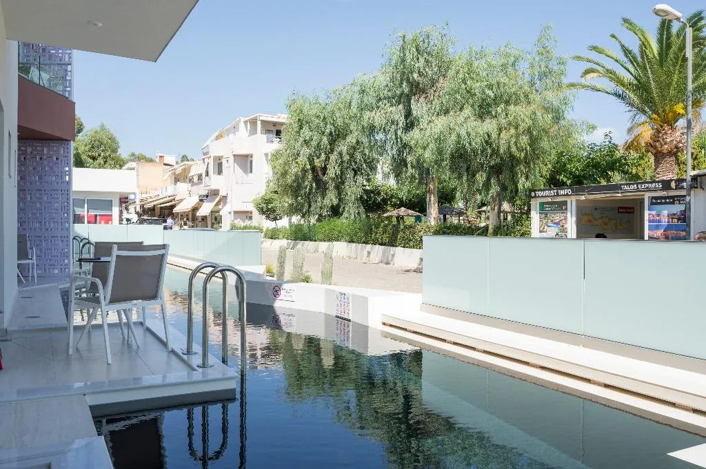 Pool, Tarra Seaside Hotel, Crete
