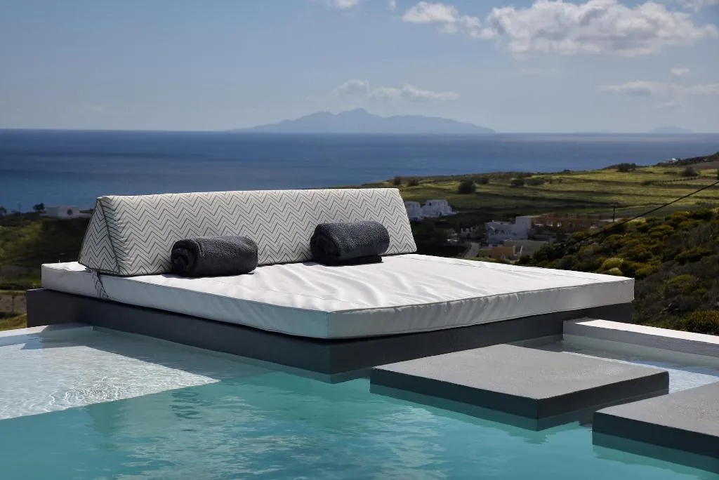 Sports and Entertainment, Horizon Mills Villas & Suites, Santorini