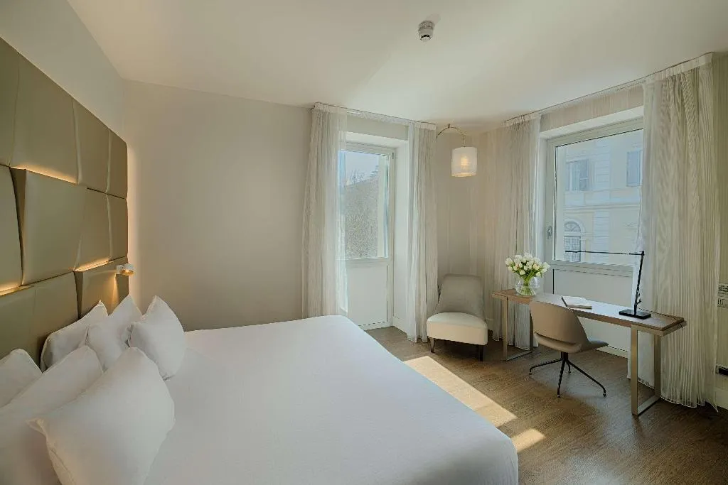DOUBLE GRAND Room, NH Collection Roma Centro, Rome