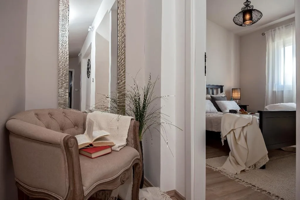 VILLA FOUR BEDROOMS Room, Villa Le Lu, Split