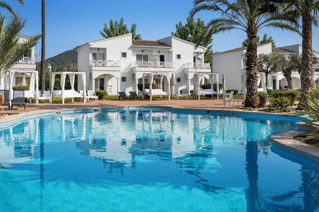 Pool, Garden Holiday Village, Majorca