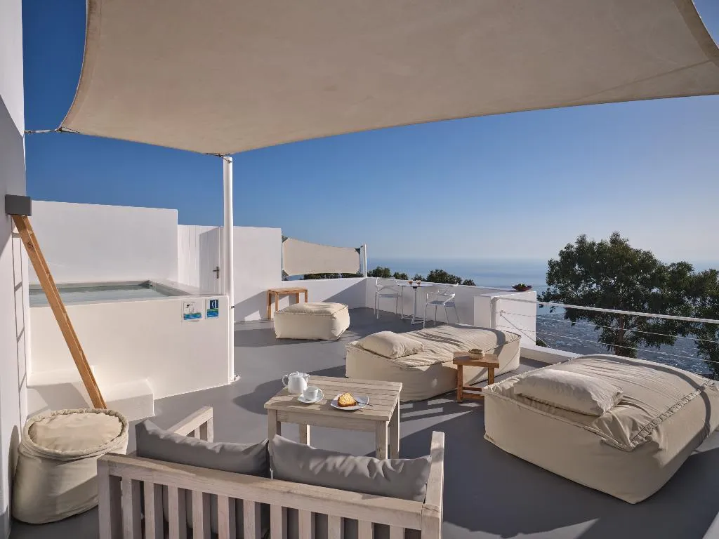SUITE WITH PRIVATE POOL Room, Santorini Heights, Santorini