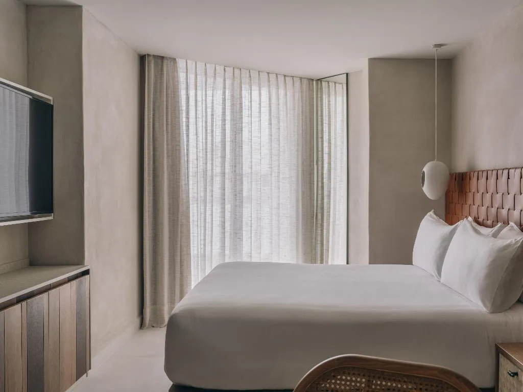 DOUBLE DELUXE KING BED Room, Mondrian Hotel Ibiza, Ibiza
