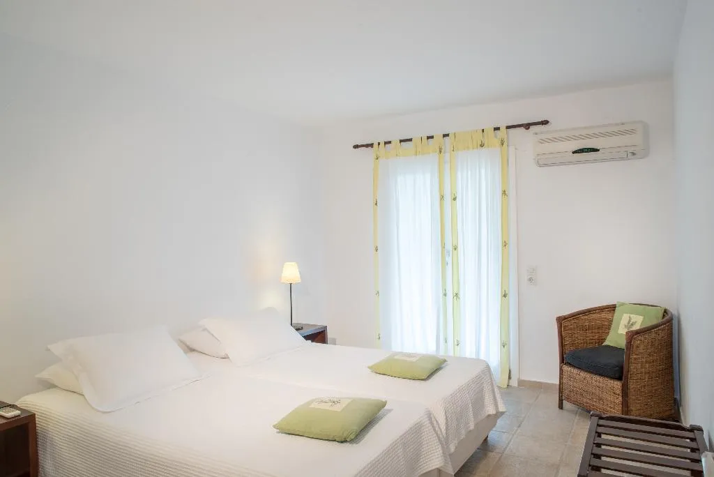 VILLA DELUXE SEA VIEW Room, Skiathos Holidays Hotel, Skiathos
