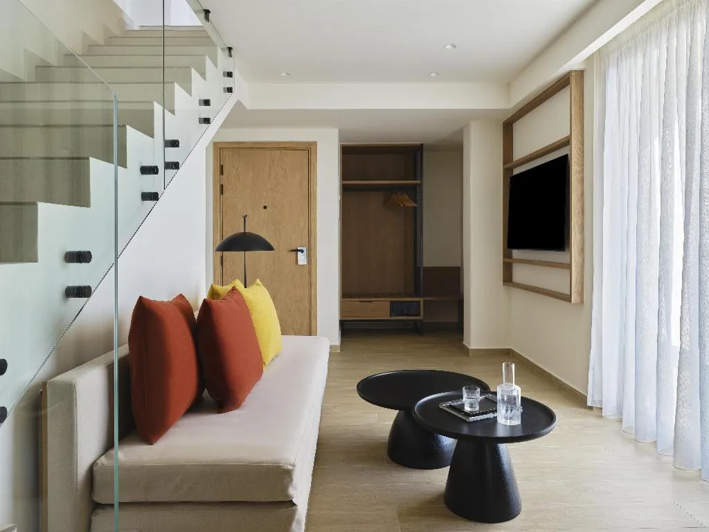 Room, Hilton Garden Inn Chania City, Crete