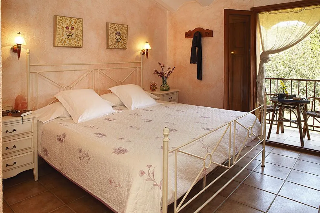 DOUBLE CLASSIC GARDEN VIEW Room, Logis Hotel El Moli de Siurana, Costa Brava