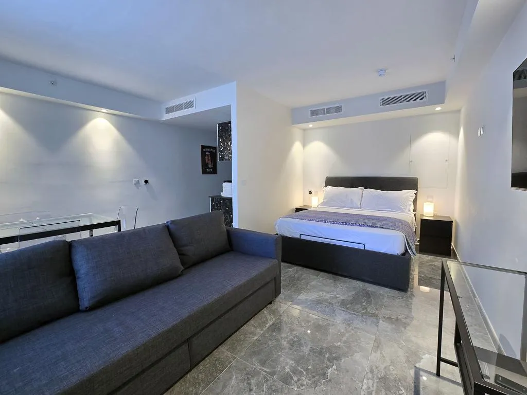 STUDIO WITH BALCONY Room, Mercury Suites - Skydream Getaways, Malta