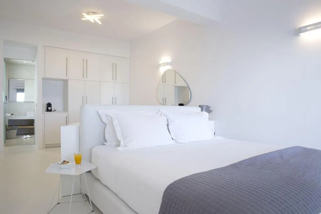 Room, May Seven Suites Hotel, Santorini