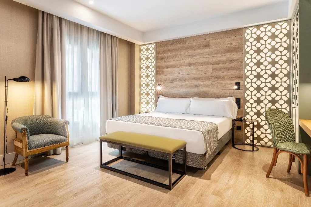 Double or Twin DELUXE Room, Catalonia Santa Justa, Seville