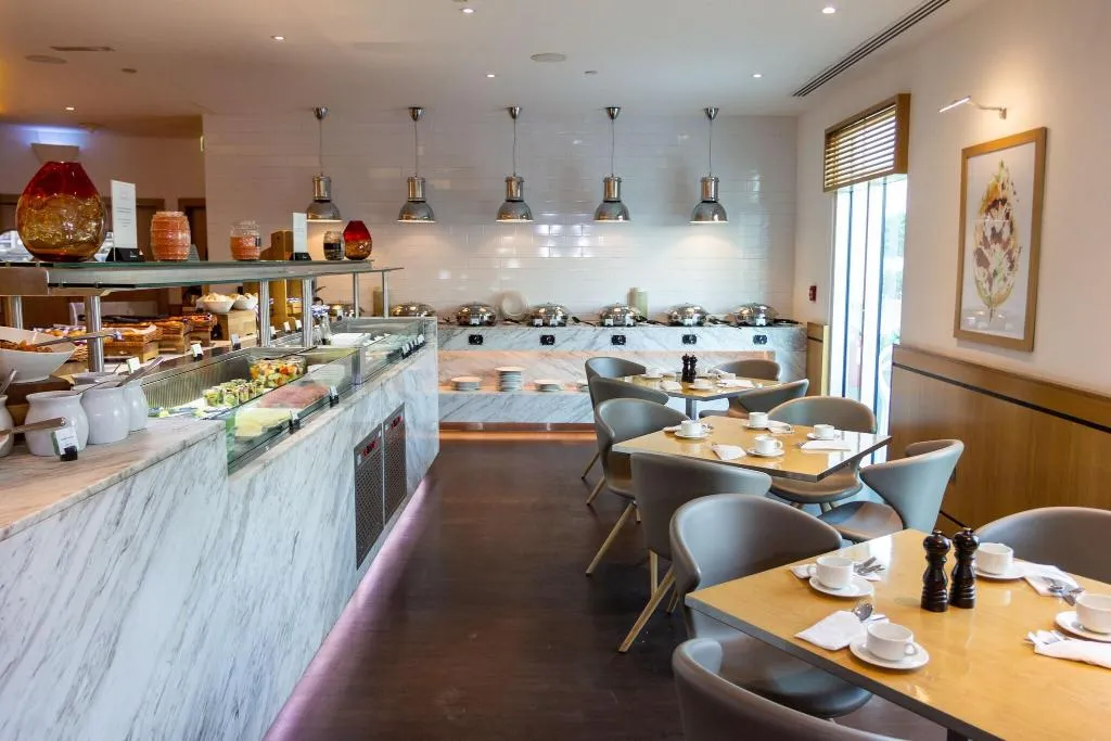 Restaurant, Premier Inn Dubai Investments Park, Dubai