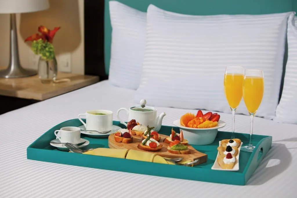JUNIOR SUITE OCEAN FRONT Room, Dreams Jade Resort & Spa - All Inclusive, Cancun Area