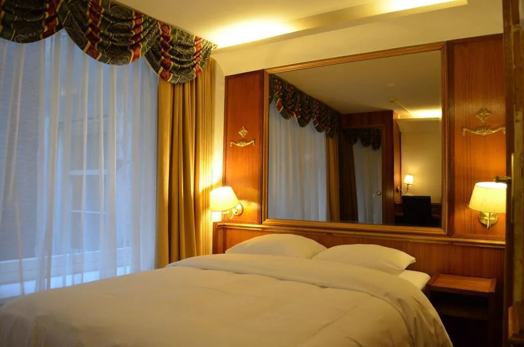 Room, Rembrandtplein Hotel, Amsterdam