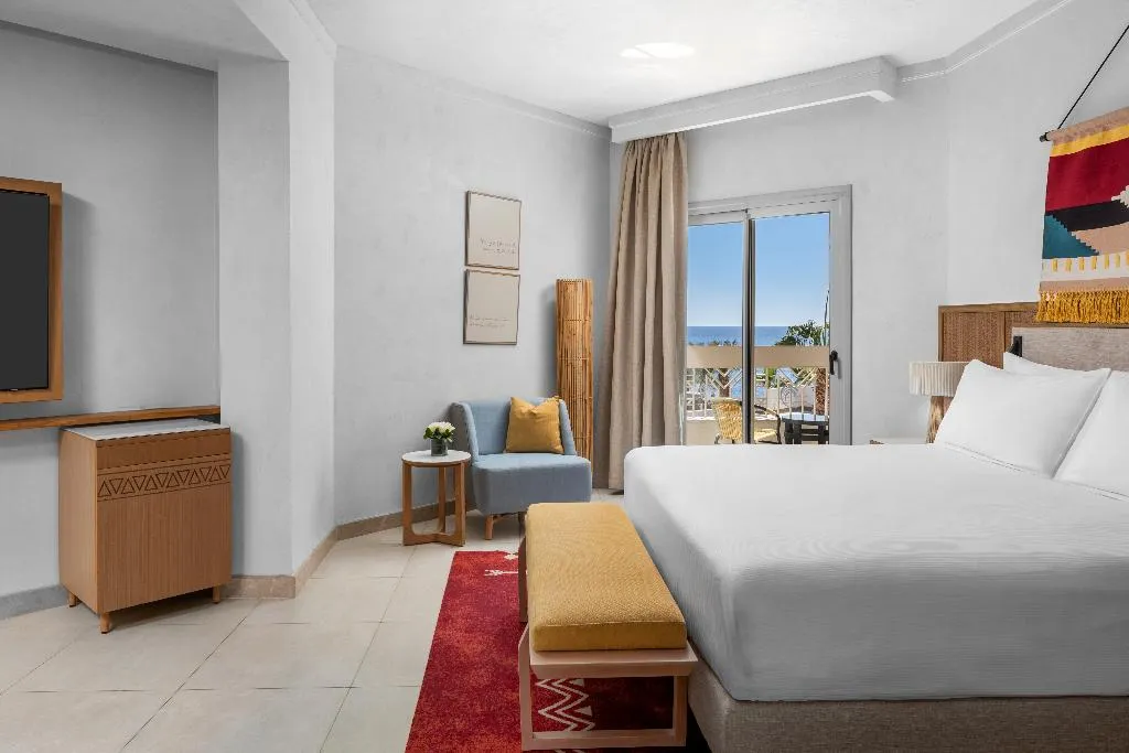 Double or Twin PREMIUM Room, DoubleTree by Hilton Sharm El Sheikh - Sharm Bay, Red Sea Riviera
