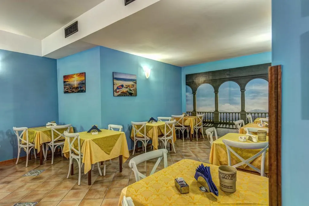 Restaurant, Hotel Nice, Naples