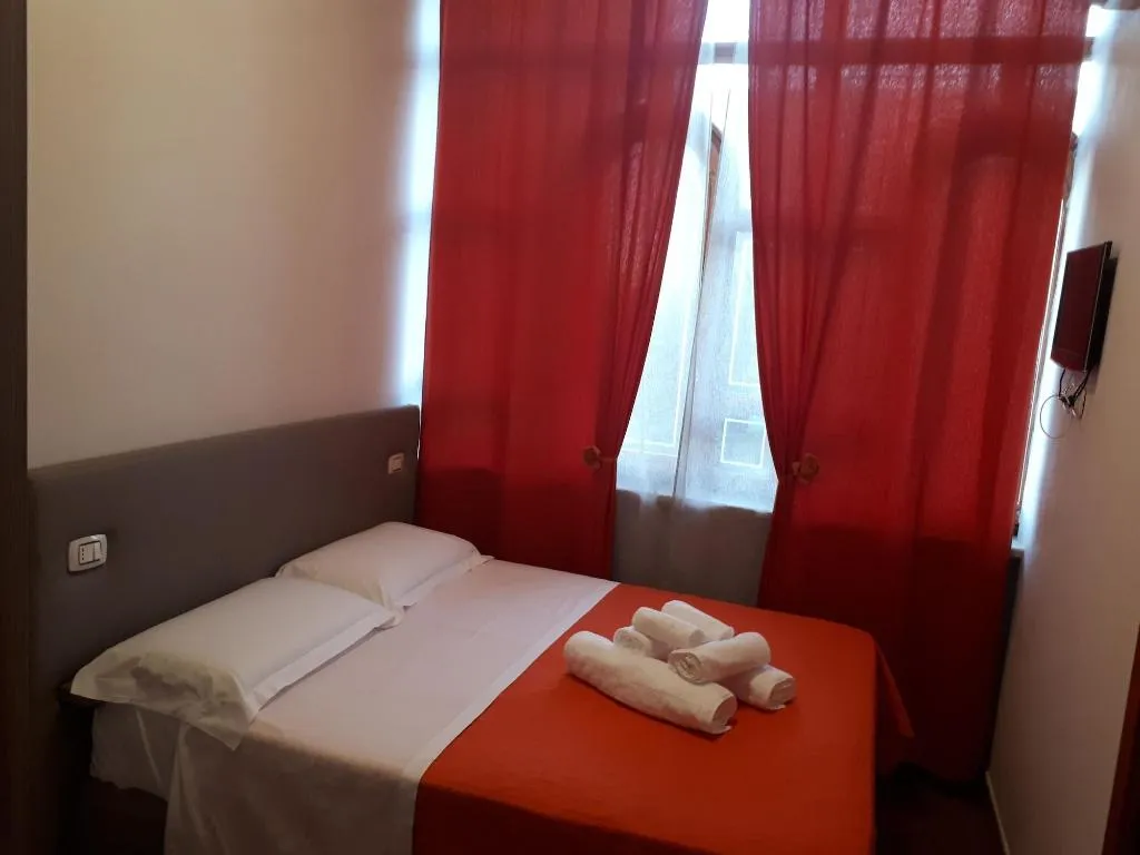 Room, Home To Fly, Naples