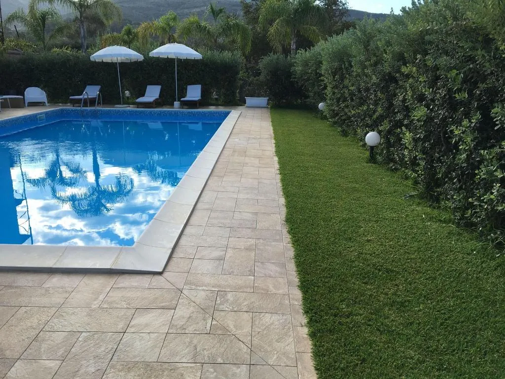 Sports and Entertainment, Il Girasole Capo d'Orlando, Olbia