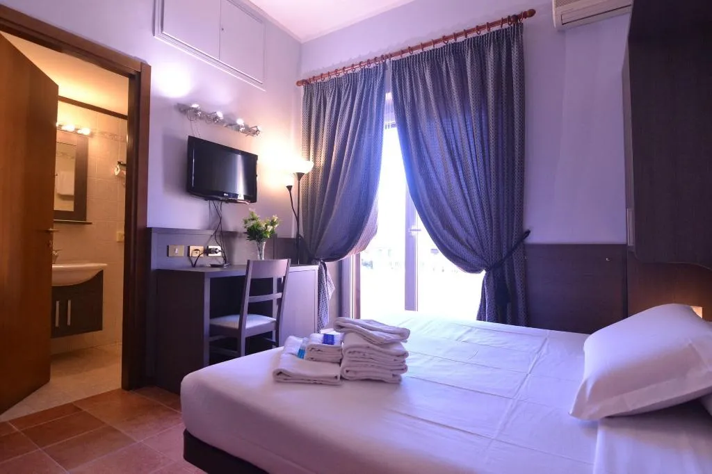 Room, Hotel Mirti, Rome