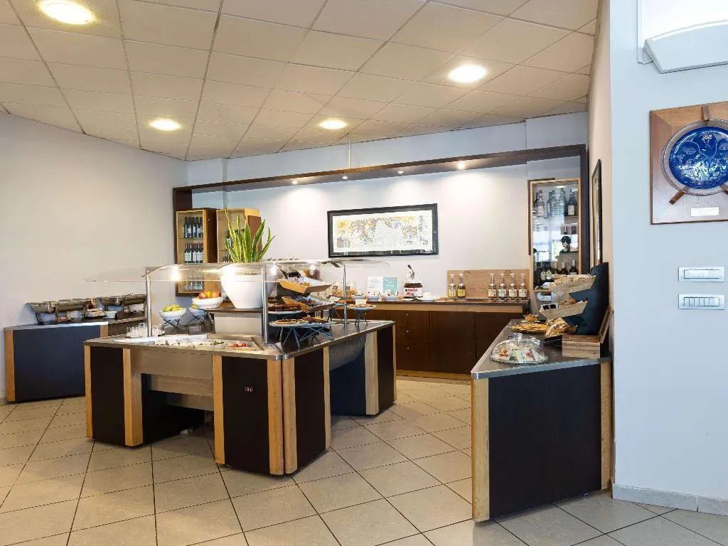 Restaurant, Novotel Caserta Sud, Naples