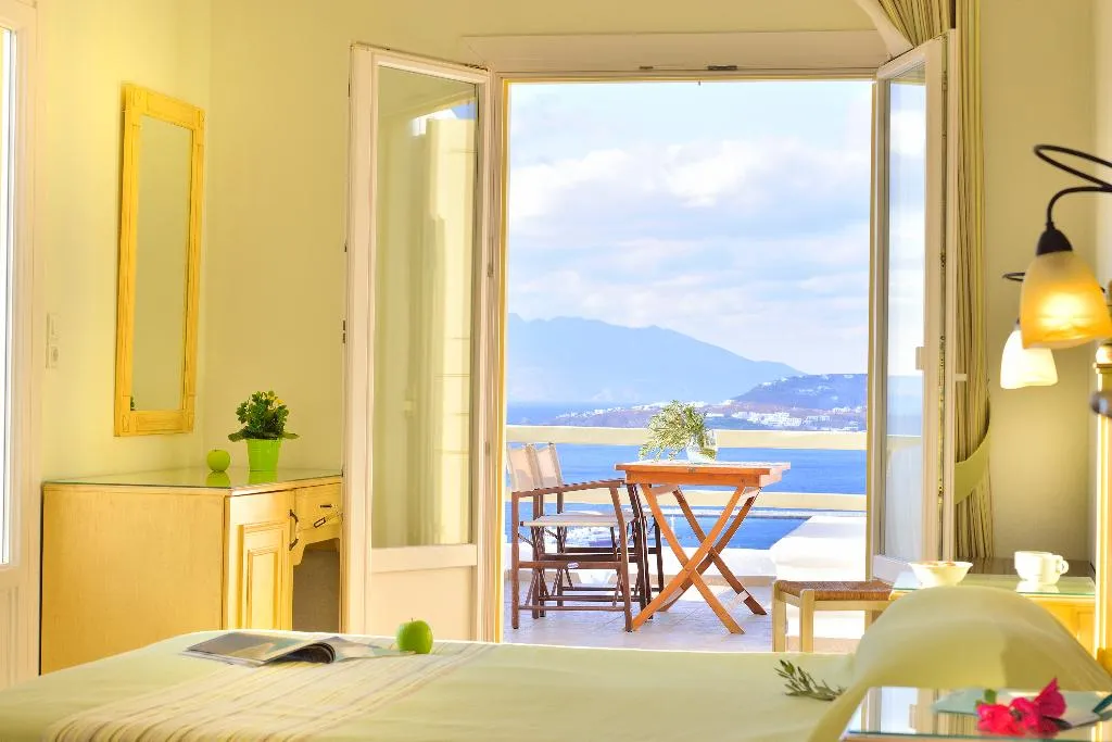 Double or Twin SUPERIOR WITH AIR CONDITIONING Room, Pelican, Mykonos