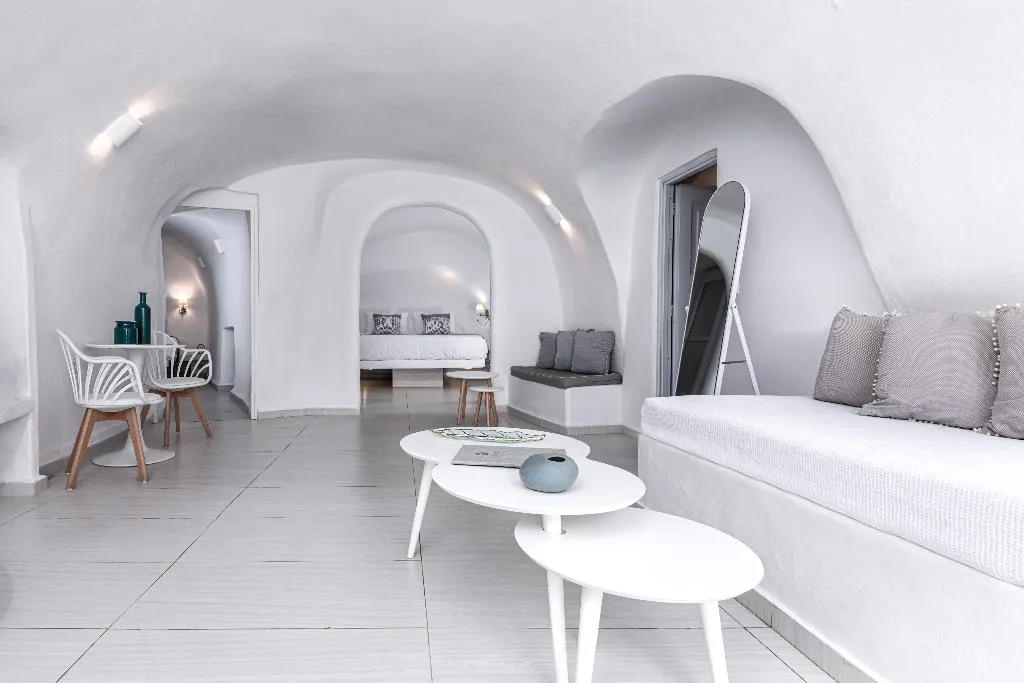 SUITE TWO BEDROOMS TWO BATHROOMS Room, Caldera Premium Villas, Santorini