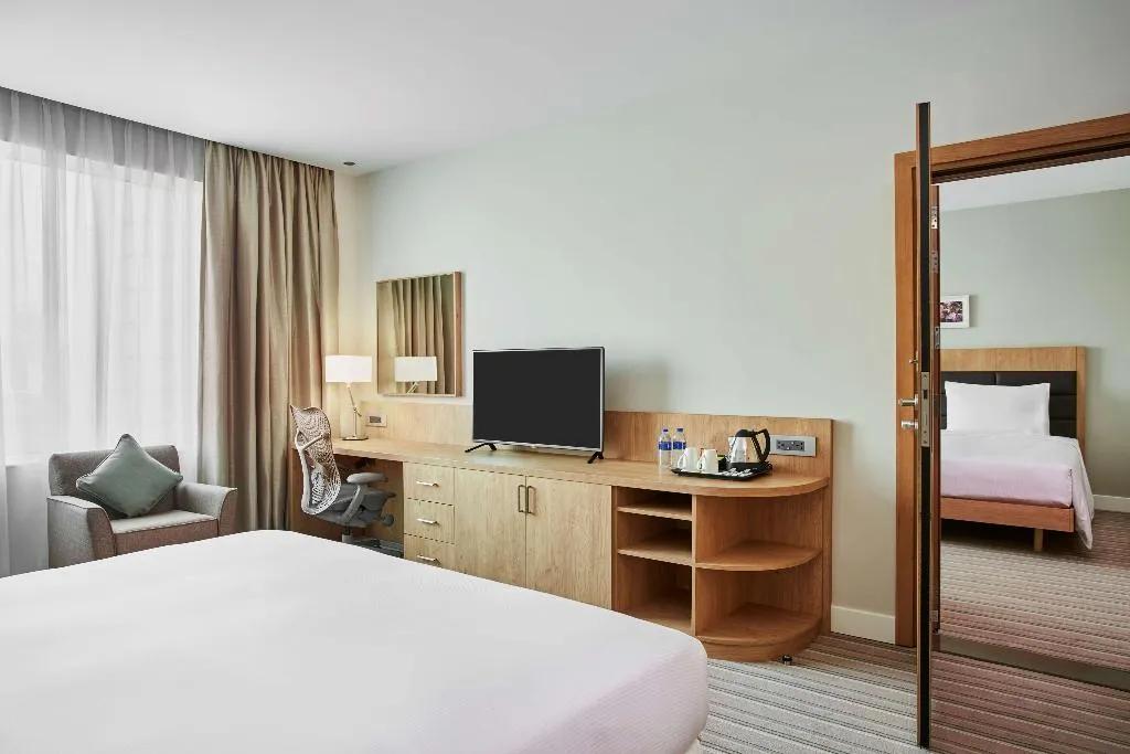 Room, Hilton Garden Inn Hotel Mall Avenue, Dubai