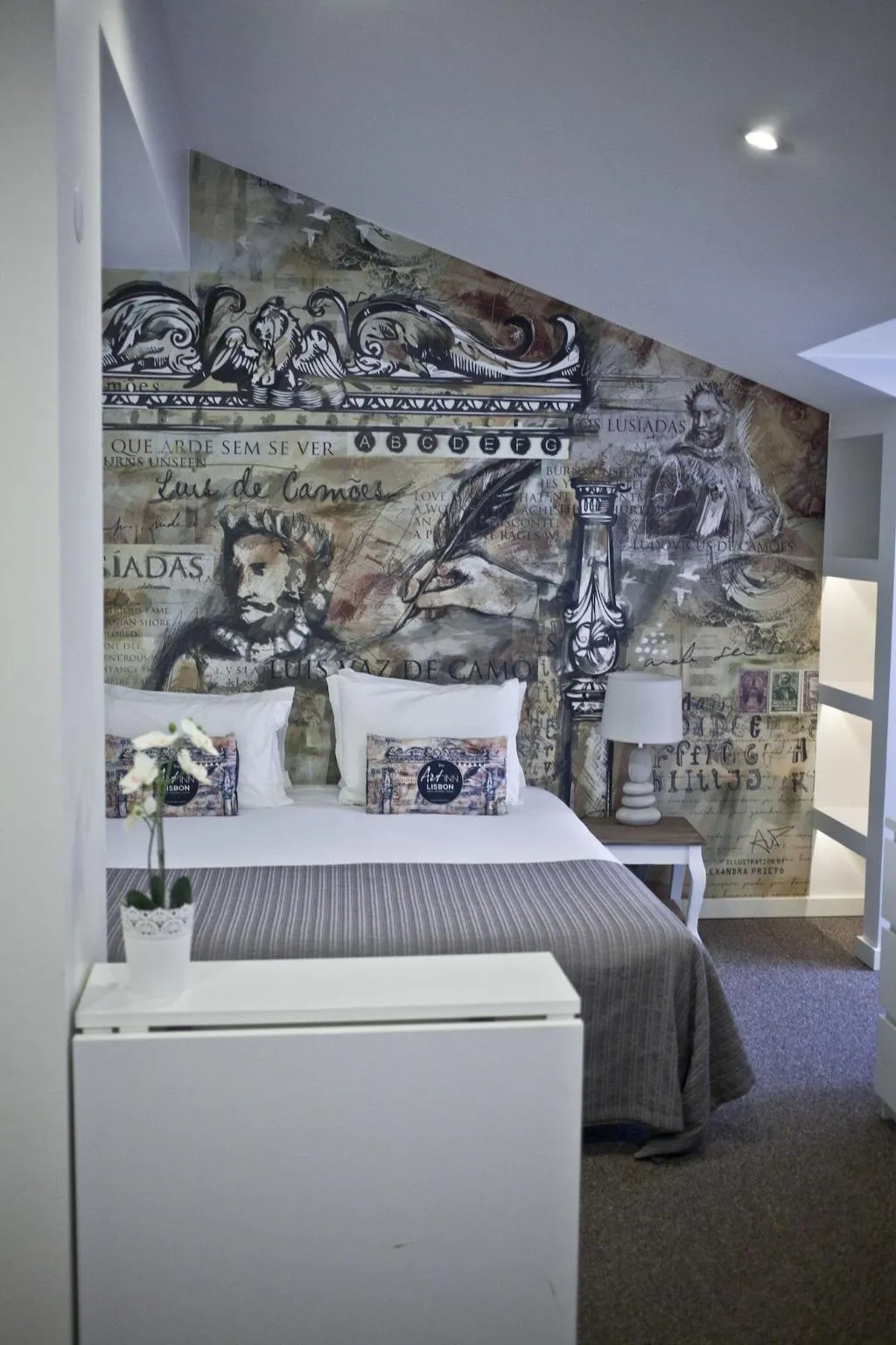 DOUBLE KING SIZE BED Room, The Art Inn Lisbon, Lisbon