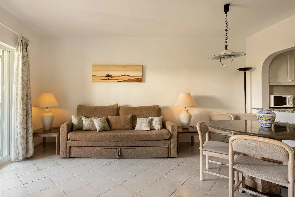 VILLA SUPERIOR TWO BEDROOMS Room, Balaia Golf Village, Algarve