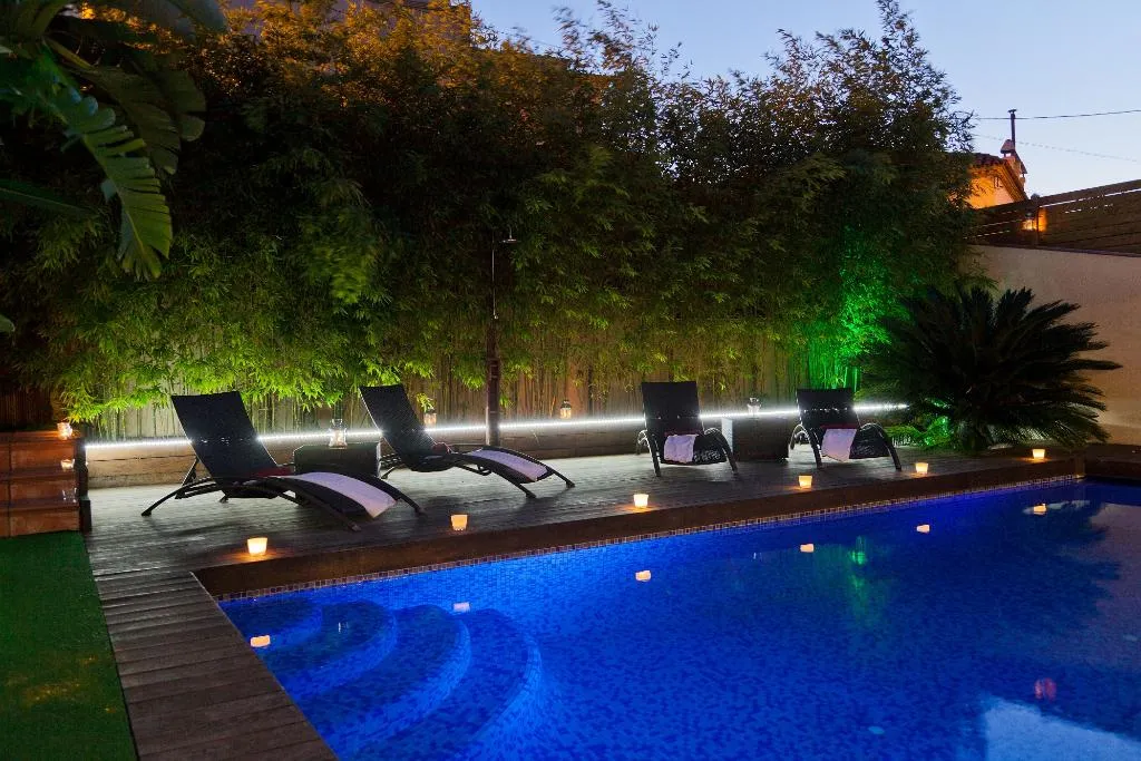Terrace, Villa Victoria Barcelona, Barcelona
