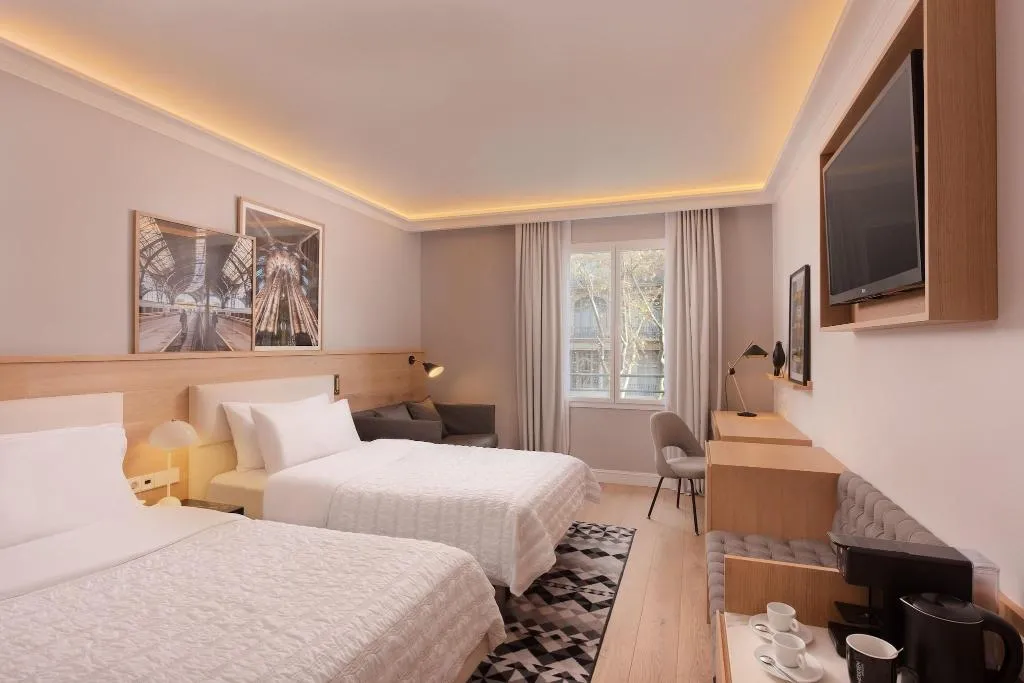 Room, Le Meridien Barcelona, Barcelona