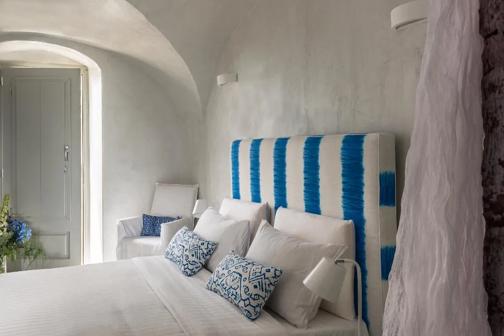 SUITE DELUXE Room, Mythical Blue Luxury Suites, Santorini