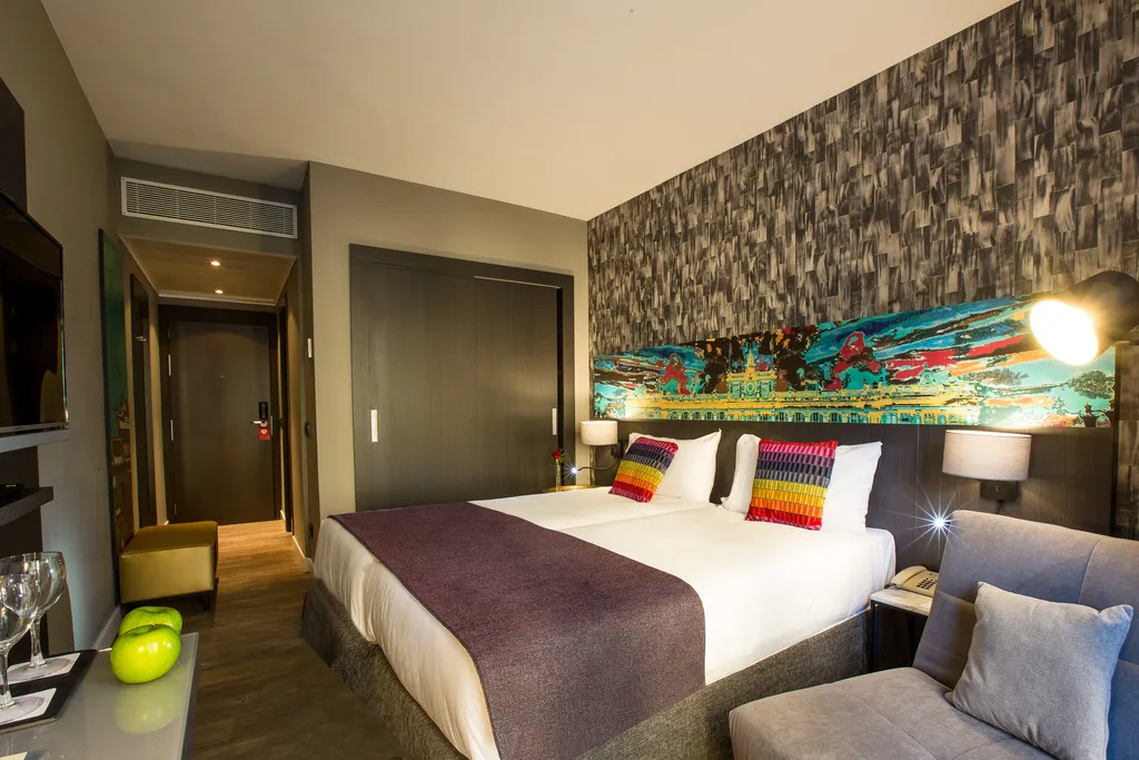 TRIPLE COMFORT Room, Leonardo Boutique Hotel Madrid, Madrid
