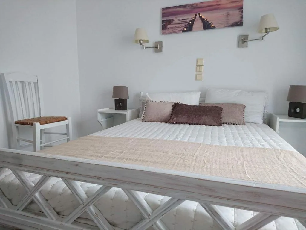 Room, Ino Hotel, Santorini