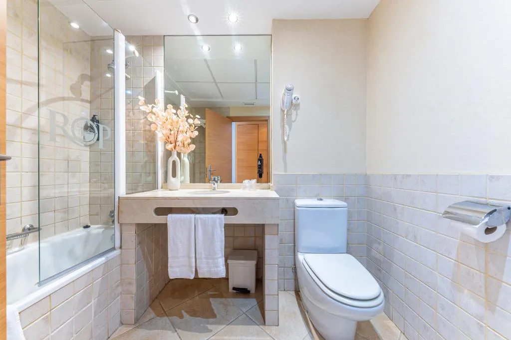 Room, Rober Palas, Costa Blanca